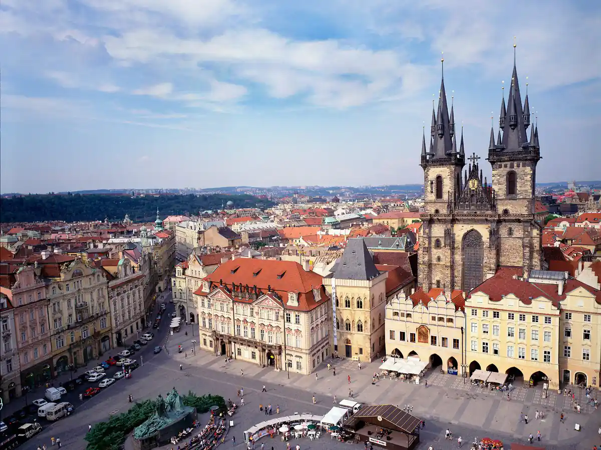 Old_Town_Square_and_Tyn_Church_Prague_Czech_Republic