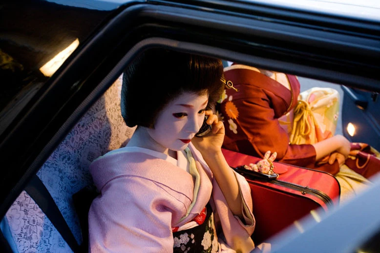 Komomo, geisha de 26 años de la escuela de geishas de Kyoto