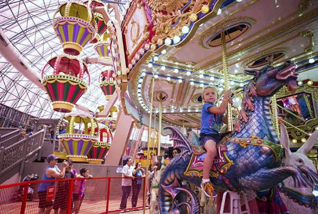 Adventure Dome, una de las mejores atracciones para niños en Las Vegas Adventure Dome Las Vegas, parque de diversiones cubierto ideal para niños