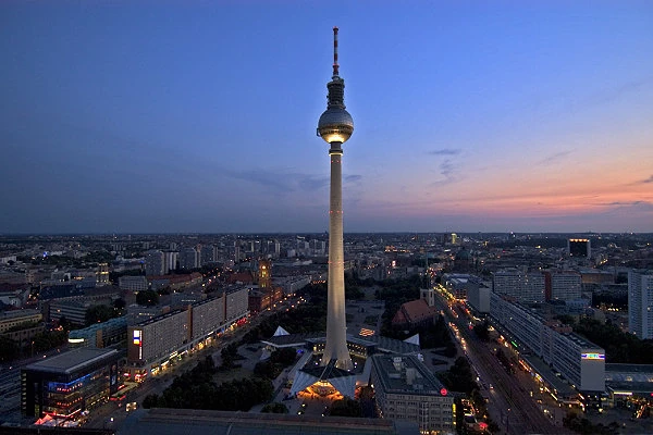 Fernsehturm_Torre-de-televisión_berlín