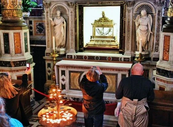 Roma-San-Pietro-in-Vincoli-FB-004-450x330_opt