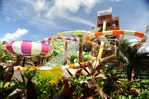 fortaleza con niños