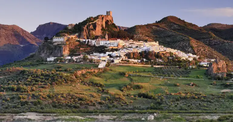 Mágica ruta de Pueblos Blancos en España