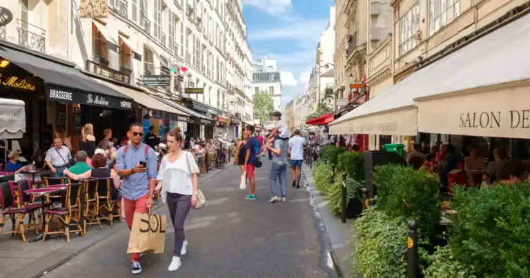 Paris barrio latino