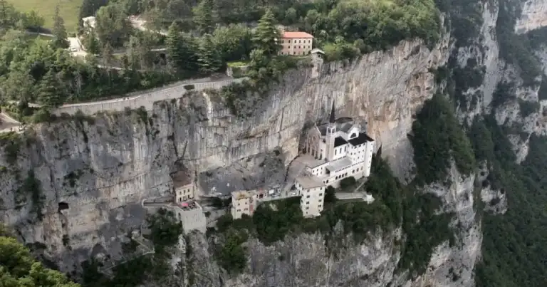 santuario de la corona