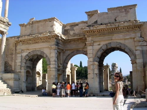 Puerta de Augusto