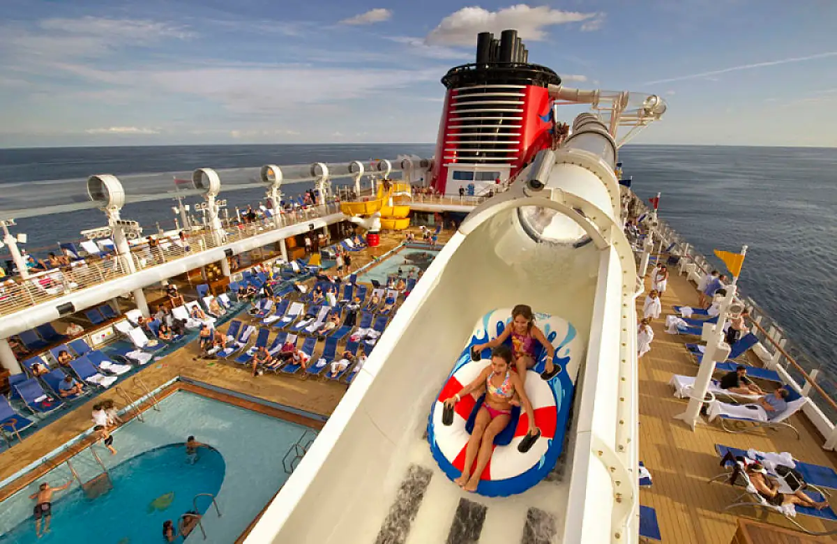 cuanto vale un Crucero transatlántico cuanto vale un Crucero transatlántico
