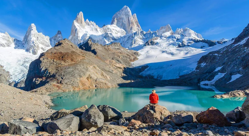 Vista panorámica del Monte Fitz Roy y la Laguna de los Tres en El Chaltén