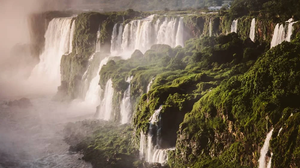 pasarelas de las cataratas del Iguazu