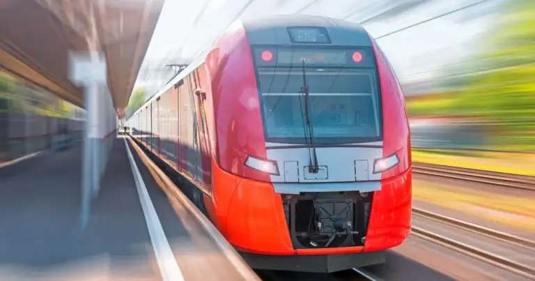 tren ciudad ecología medio transporte urbano Bigstock 1200