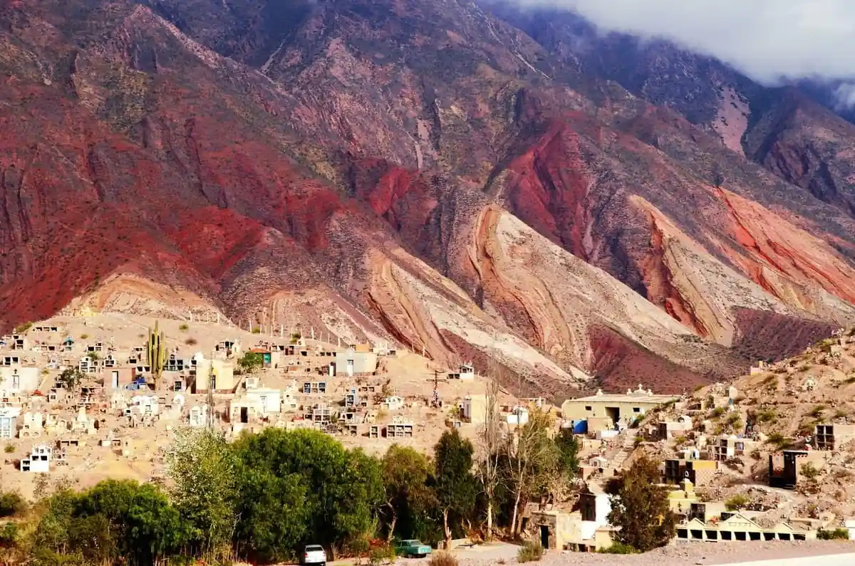 cerro de los 7 colores en el litoral argentino cerro de los 7 colores