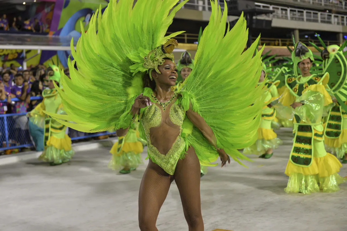 feriado de carnaval brasil