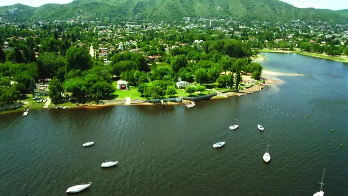 Lago San Roque, en Villa Carlos Paz.