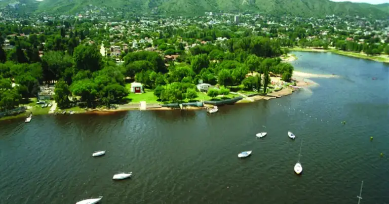 Lago San Roque, en Villa Carlos Paz.