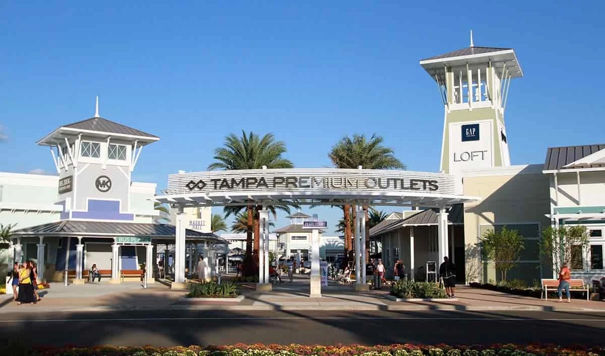 Tampa Premium Outlets, compras y marcas con descuentos