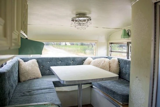 kombi equipada para viajar