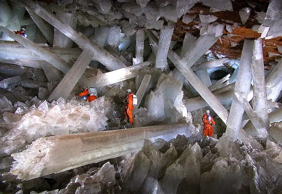 cueva de cristales en México