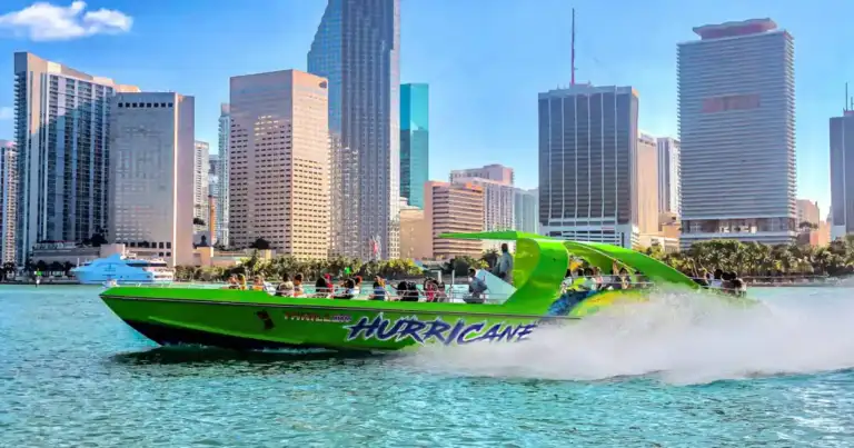 thriller miami speedboat