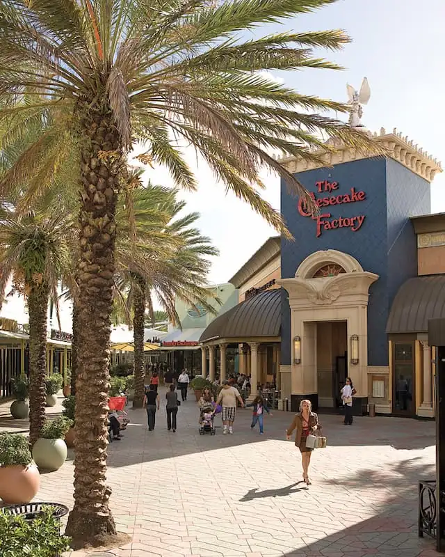 Sawgrass mall cheesecake factory