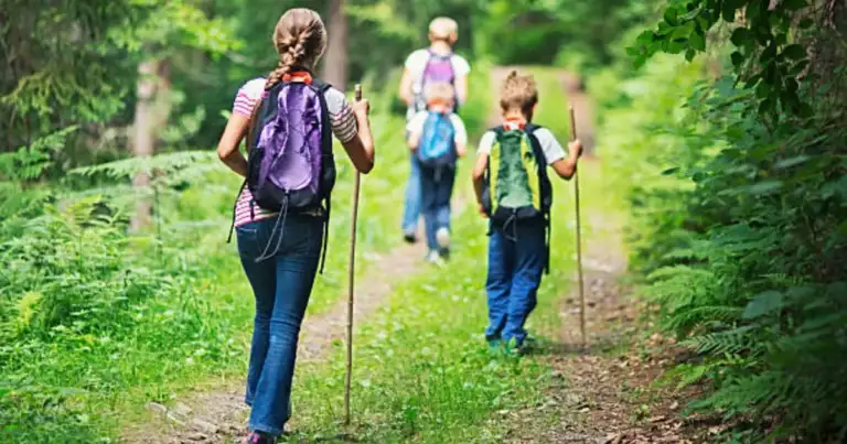 Senderismo infantil en Cataluña: 5 espacios naturales para ellos