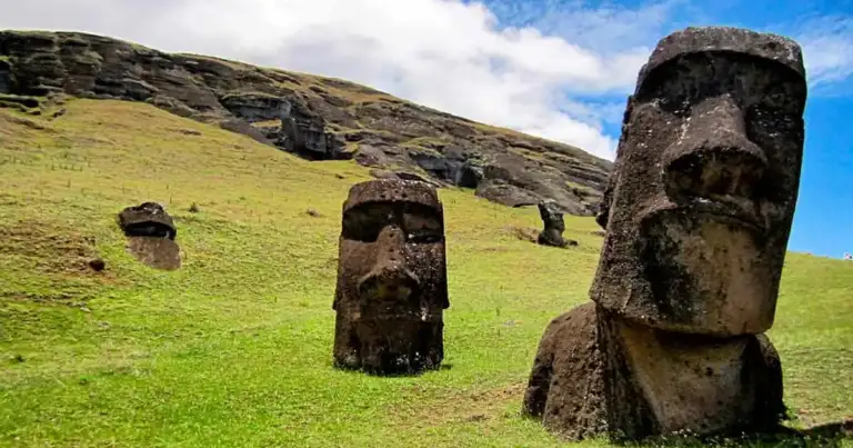 Vuelos a la Isla de Pascua: Latam refuerza la conexión desde Santiago