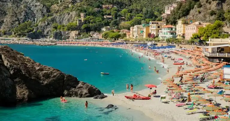 El mar es el rey de las vacaciones en Italia: cuando el Mediterráneo enamora