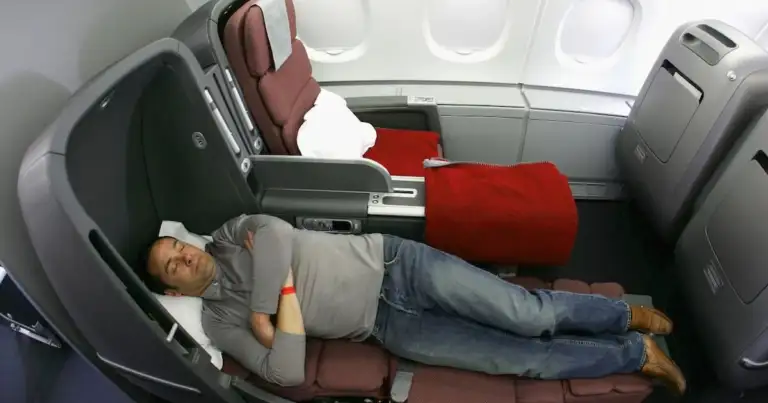 Volar en Business al precio de Turista: el tutorial que se volvió viral en Tik Tok