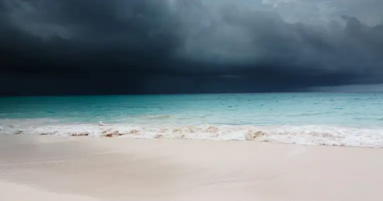 ¿Cuál es la época de huracanes en el Caribe?