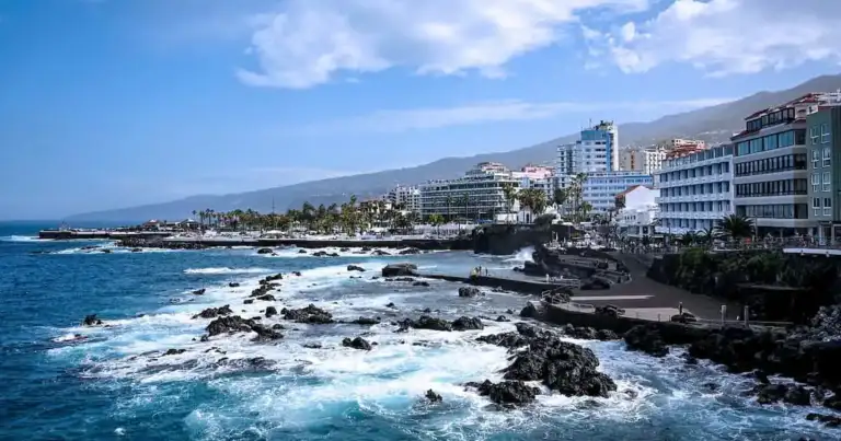 como ir a las islas canarias desde madrid y barcelona