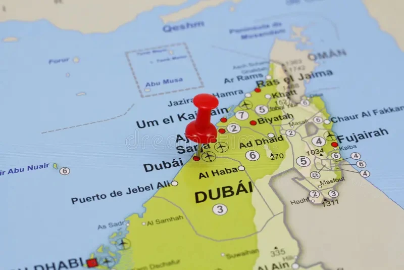 Mapa que muestra dónde queda Dubái en los Emiratos Árabes Unidos, ubicado en Medio Oriente sobre el Golfo Pérsico.