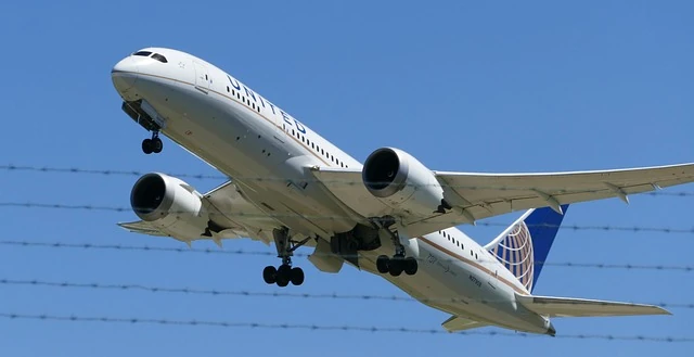 united airlines starlink wifi