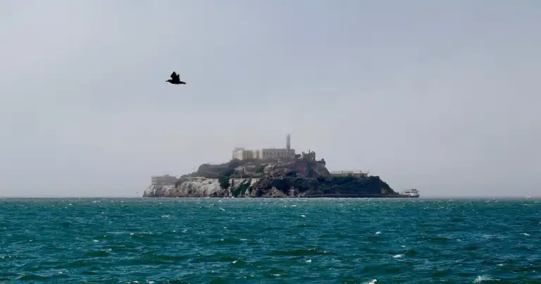 reapertura trump alcatraz